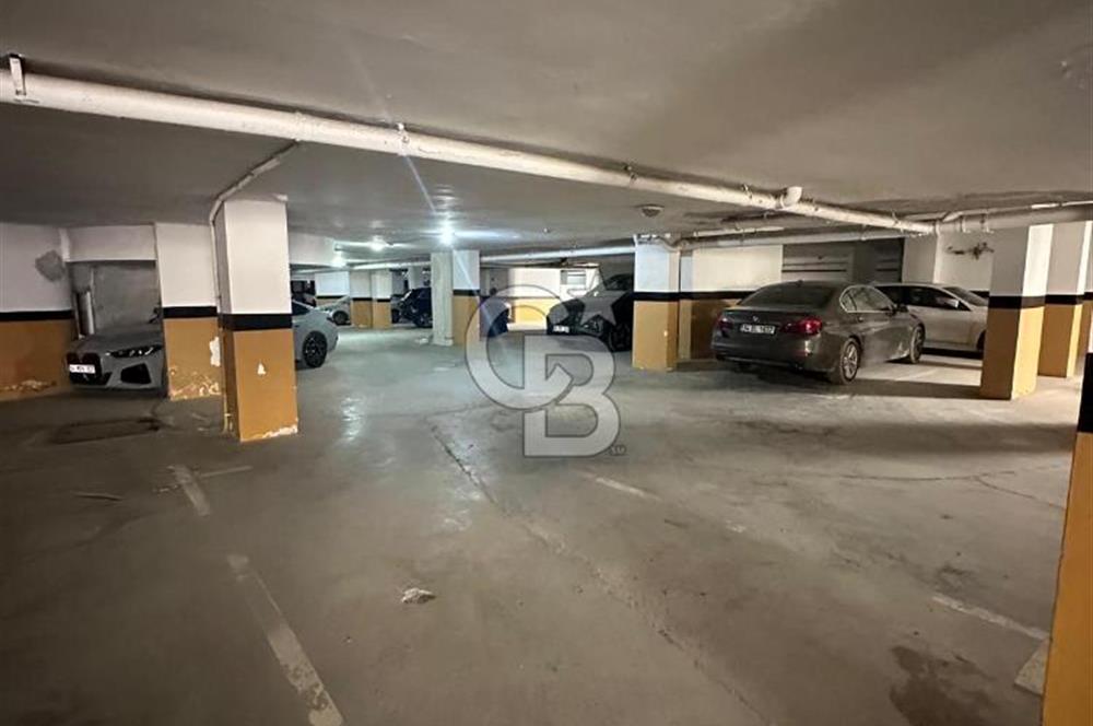 Florya Şenlikköy Site İçerisinde Satılık 4+1 Daire