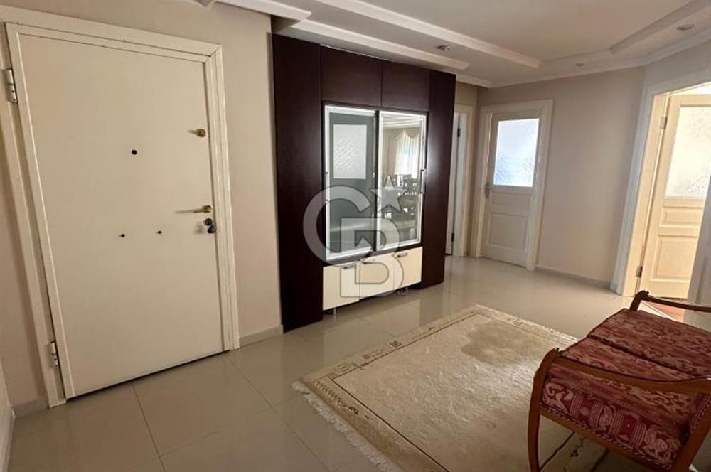 Florya Şenlikköy Site İçerisinde Satılık 4+1 Daire
