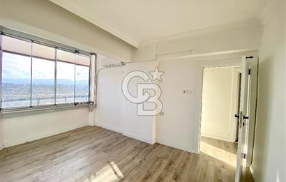 Flamingo 3 Tatil Sitesi’nde Satılık Deniz Manzaralı 2+1 Daire