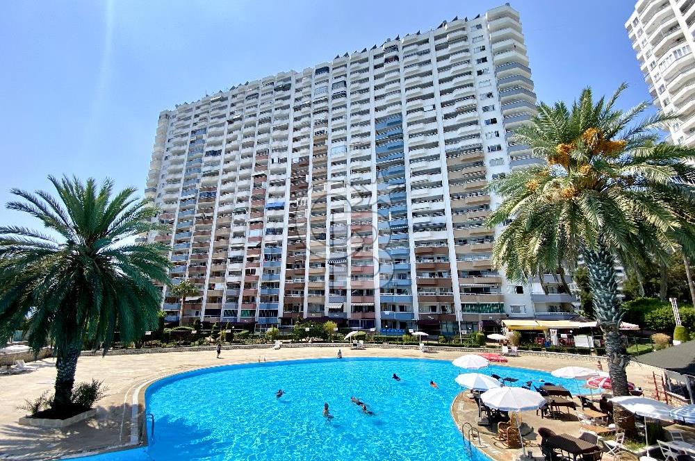 Flamingo 3 Tatil Sitesi’nde Satılık Deniz Manzaralı 2+1 Daire