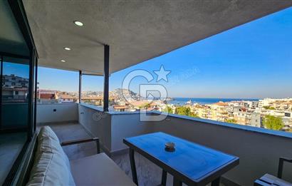 Kuşadası Deniz Manzaralı Ultra Lüks Satılık 5+2 Villa