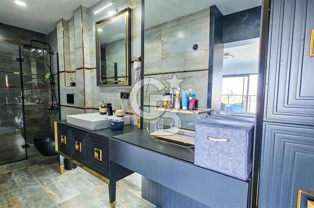 Kuşadası Deniz Manzaralı Ultra Lüks Satılık 5+2 Villa