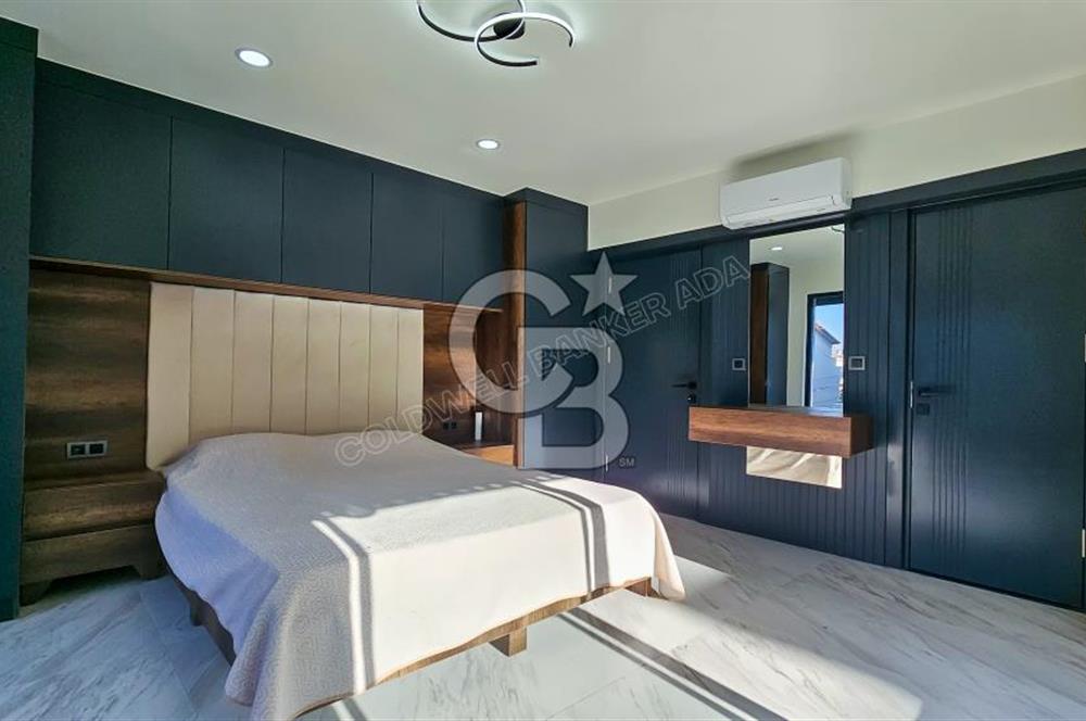 Kuşadası Deniz Manzaralı Ultra Lüks Satılık 5+2 Villa