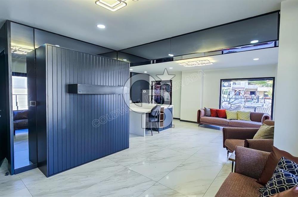 Kuşadası Deniz Manzaralı Ultra Lüks Satılık 5+2 Villa