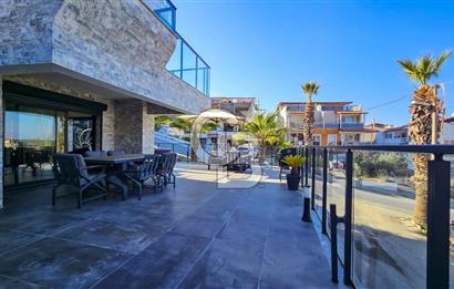 Kuşadası Deniz Manzaralı Ultra Lüks Satılık 5+2 Villa