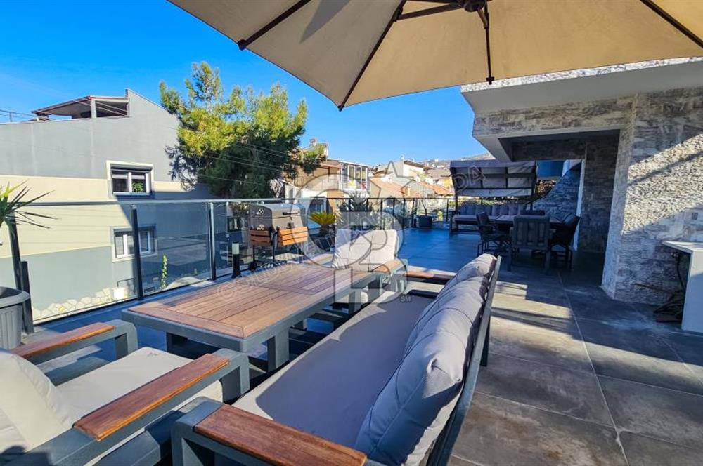 Kuşadası Deniz Manzaralı Ultra Lüks Satılık 5+2 Villa