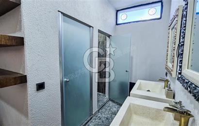 Kuşadası Deniz Manzaralı Ultra Lüks Satılık 5+2 Villa