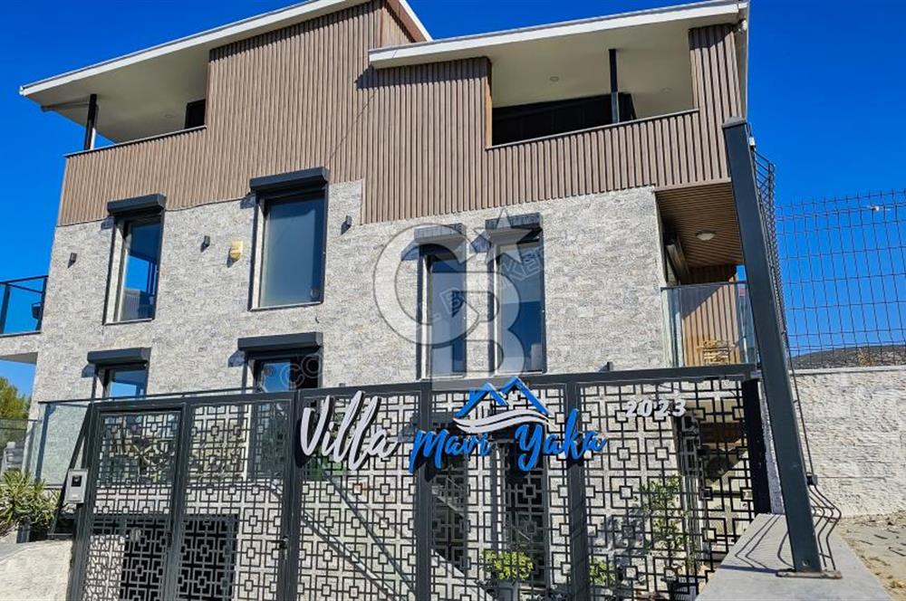 Kuşadası Deniz Manzaralı Ultra Lüks Satılık 5+2 Villa