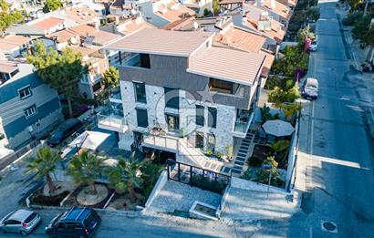 Kuşadası Deniz Manzaralı Ultra Lüks Satılık 5+2 Villa