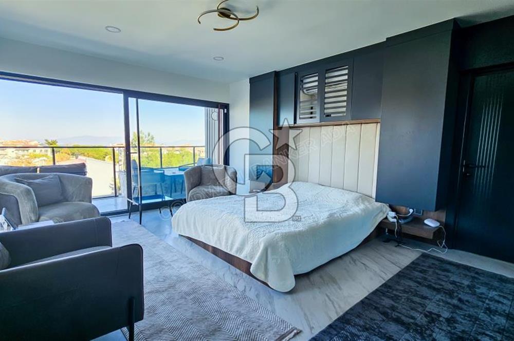 Kuşadası Deniz Manzaralı Ultra Lüks Satılık 5+2 Villa