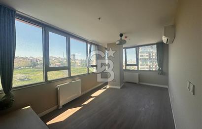 Topkapı İnistanbul Sitesinde Havuz Cepheli 2+1 Kiralık Daire