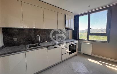 Topkapı İnistanbul Sitesinde Havuz Cepheli 2+1 Kiralık Daire