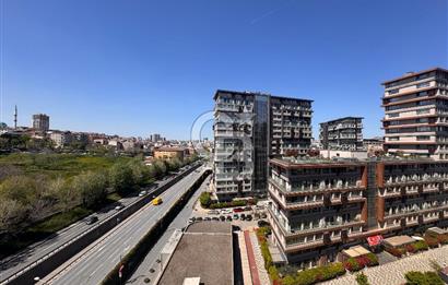 Topkapı İnistanbul Sitesinde Havuz Cepheli 2+1 Kiralık Daire