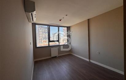 Topkapı İnistanbul Sitesinde Havuz Cepheli 2+1 Kiralık Daire