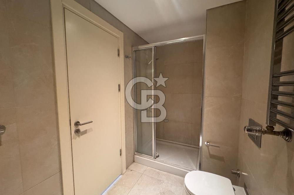 Topkapı İnistanbul Sitesinde Havuz Cepheli 2+1 Kiralık Daire