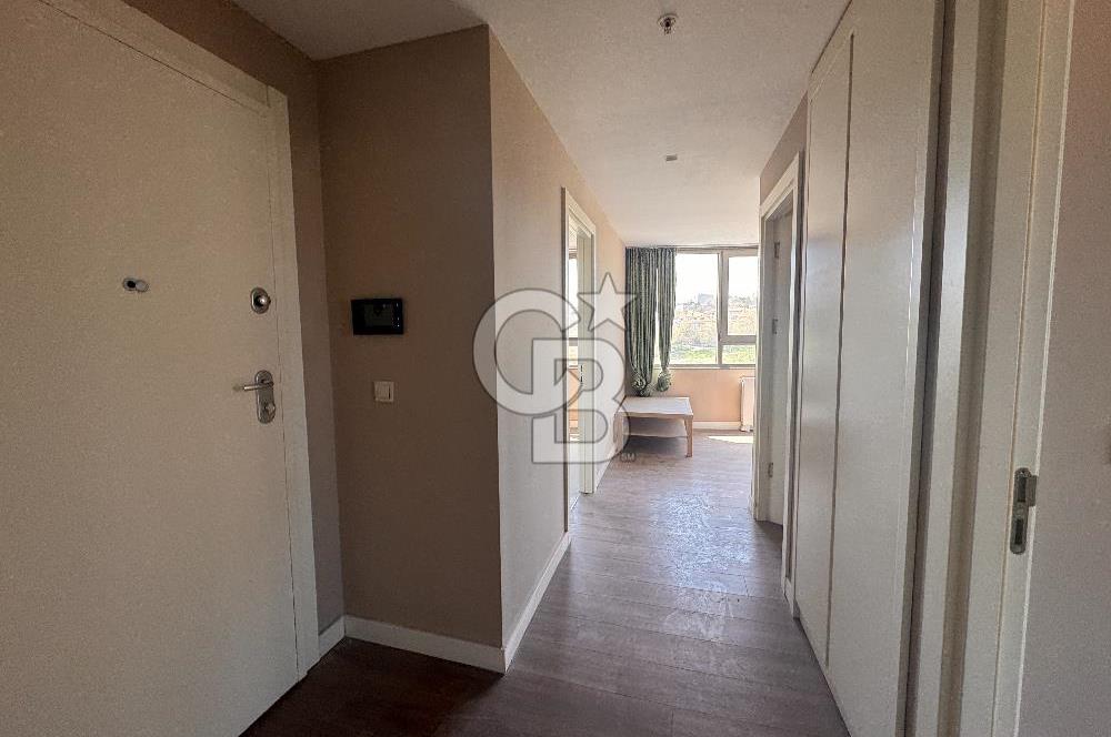 Topkapı İnistanbul Sitesinde Havuz Cepheli 2+1 Kiralık Daire