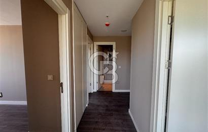 Topkapı İnistanbul Sitesinde Havuz Cepheli 2+1 Kiralık Daire