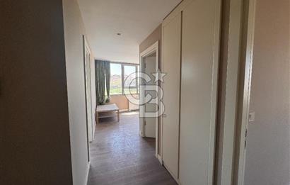 Topkapı İnistanbul Sitesinde Havuz Cepheli 2+1 Kiralık Daire