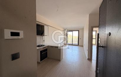 Seyrek'te Merkezi Konumda Geniş Lüx 1+1 Daire