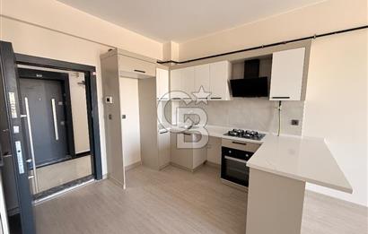 Seyrek'te Merkezi Konumda Geniş Lüx 1+1 Daire