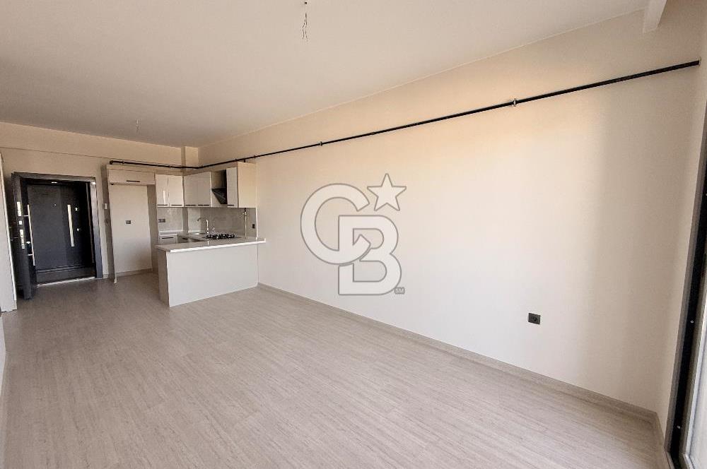 Seyrek'te Merkezi Konumda Geniş Lüx 1+1 Daire