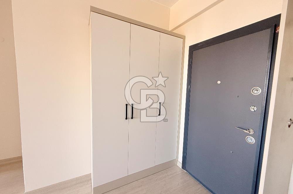 Seyrek'te Merkezi Konumda Geniş Lüx 1+1 Daire