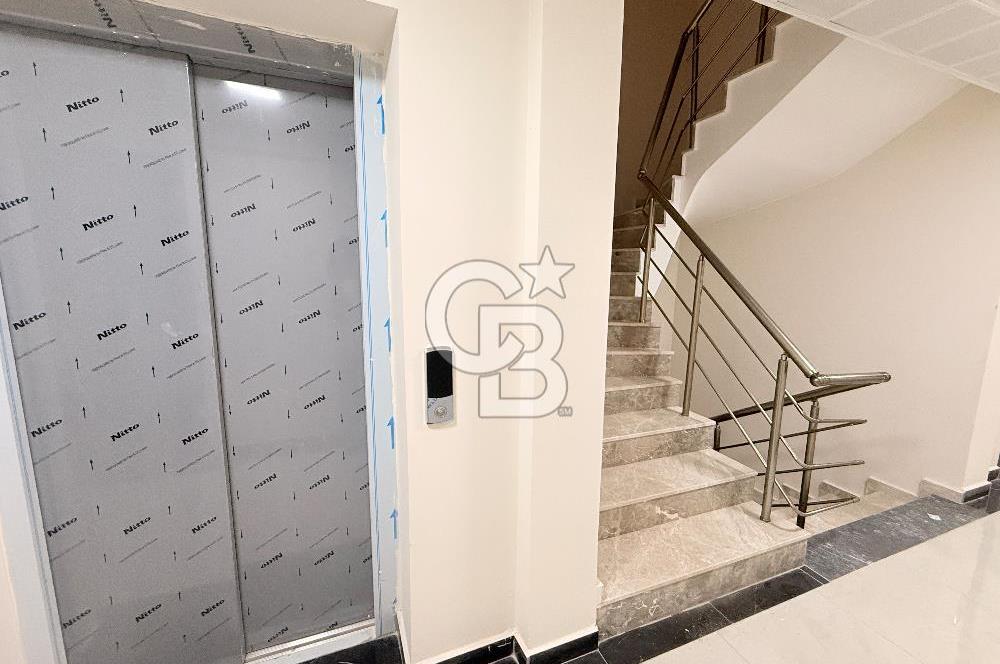 Seyrek'te Merkezi Konumda Geniş Lüx 1+1 Daire