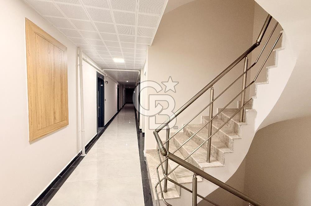 Seyrek'te Merkezi Konumda Geniş Lüx 1+1 Daire