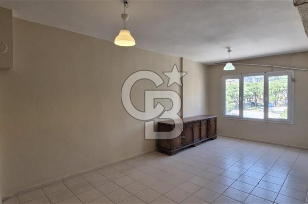 C.B. ROUTE |  Bergama'da Merkezi konumda Satılık 3+1 Geniş Daire