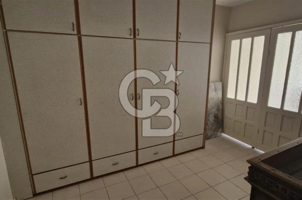 C.B. ROUTE |  Bergama'da Merkezi konumda Satılık 3+1 Geniş Daire