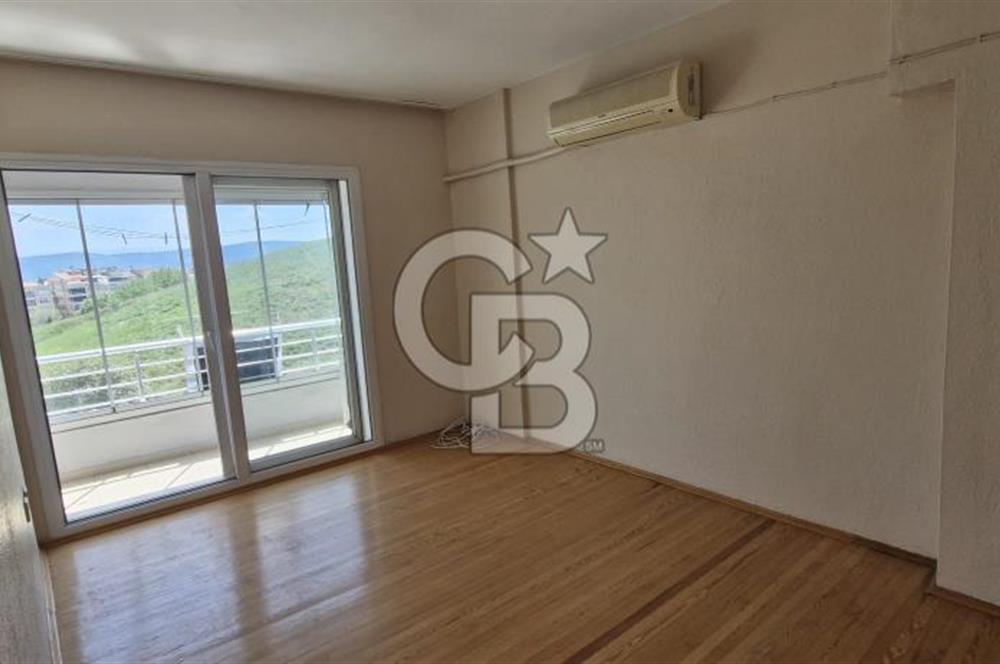 C.B. ROUTE |  Bergama'da Merkezi konumda Satılık 3+1 Geniş Daire