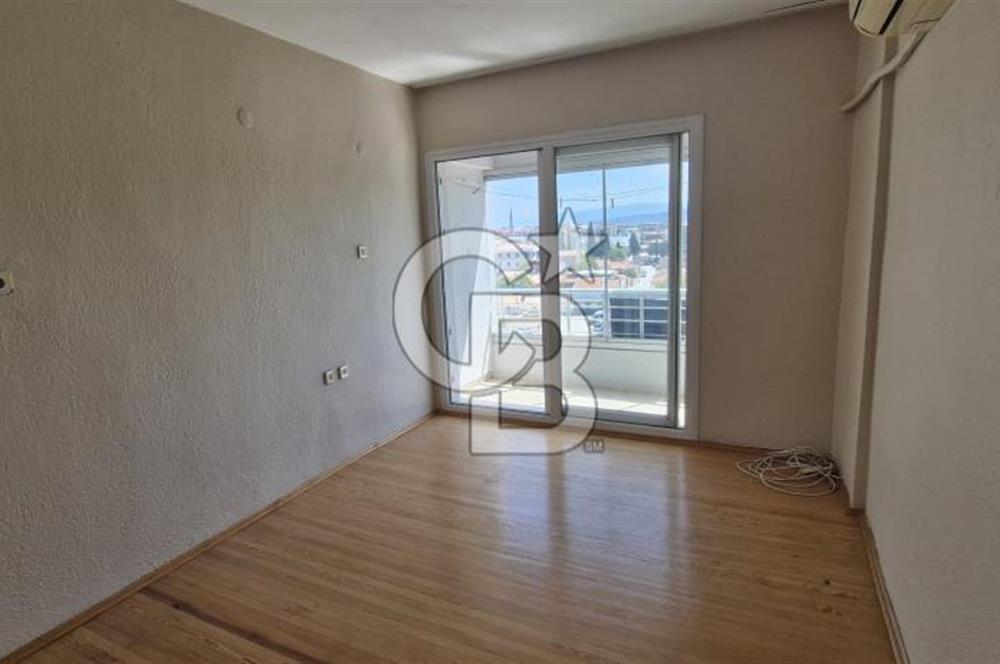 C.B. ROUTE |  Bergama'da Merkezi konumda Satılık 3+1 Geniş Daire