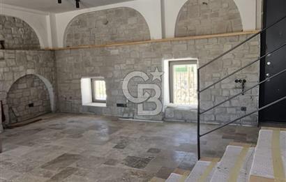 Urla Kuscular'da Kiralik 3+1 Bahce Dubleksi