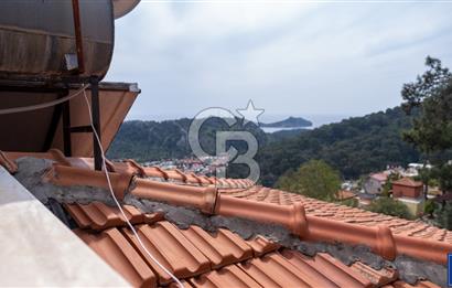 PANOROMİK DENİZ MANZARALI Sarıgerme'de Kiralık Eşyalı 3+1 Bahçe Tripleks