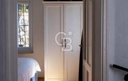 Sarıgerme'de Deniz Manzaralı Kiralık 3+1 Bahçe Tripleksi