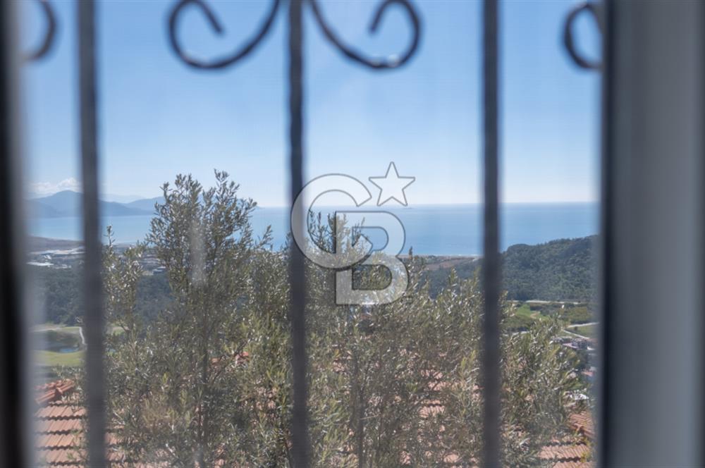 Sarıgerme'de Deniz Manzaralı Kiralık 3+1 Bahçe Tripleksi