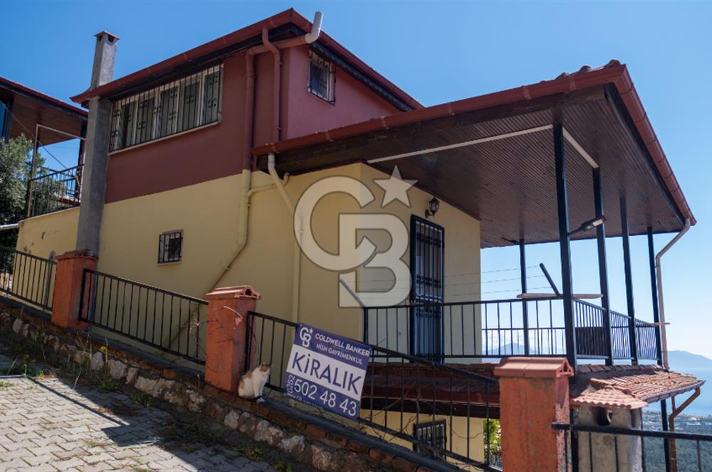 Sarıgerme'de Deniz Manzaralı Kiralık 3+1 Bahçe Tripleksi