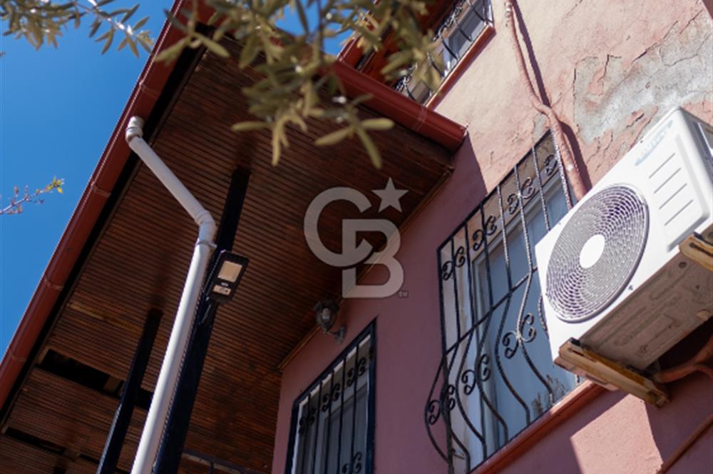 Sarıgerme'de Deniz Manzaralı Kiralık 3+1 Bahçe Tripleksi