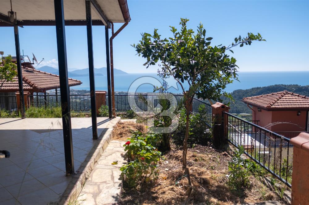 Sarıgerme'de Deniz Manzaralı Kiralık 3+1 Bahçe Tripleksi
