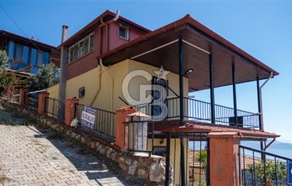 Sarıgerme'de Deniz Manzaralı Kiralık 3+1 Bahçe Tripleksi
