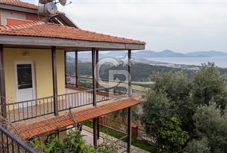 PANOROMİK DENİZ MANZARALI Sarıgerme'de Kiralık Eşyalı 3+1 Bahçe Tripleks - 1 - 346364