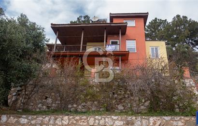 PANOROMİK DENİZ MANZARALI Sarıgerme'de Kiralık Eşyalı 3+1 Bahçe Tripleks