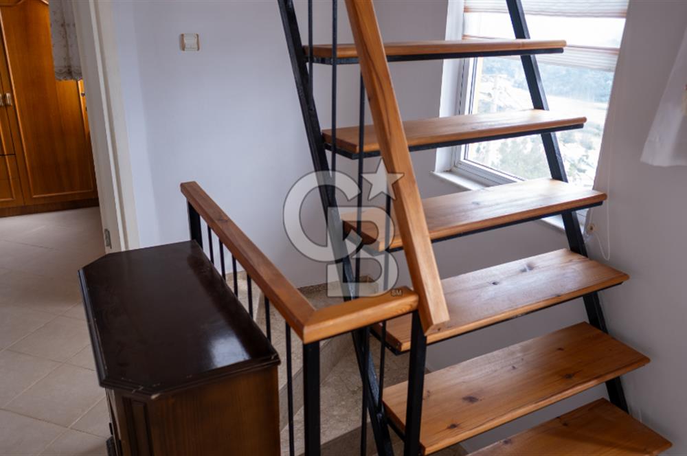 PANOROMİK DENİZ MANZARALI Sarıgerme'de Kiralık Eşyalı 3+1 Bahçe Tripleks