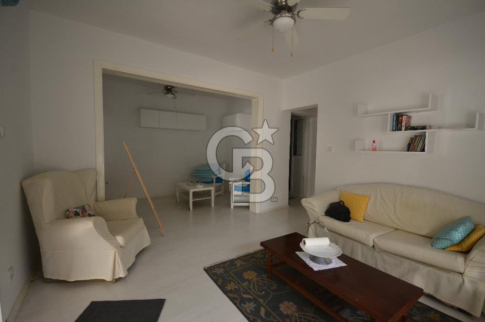 Çeşme Ilıca  Kiralık Bahçe Kullanımlı Teraslı  Eşyalı 2+1 