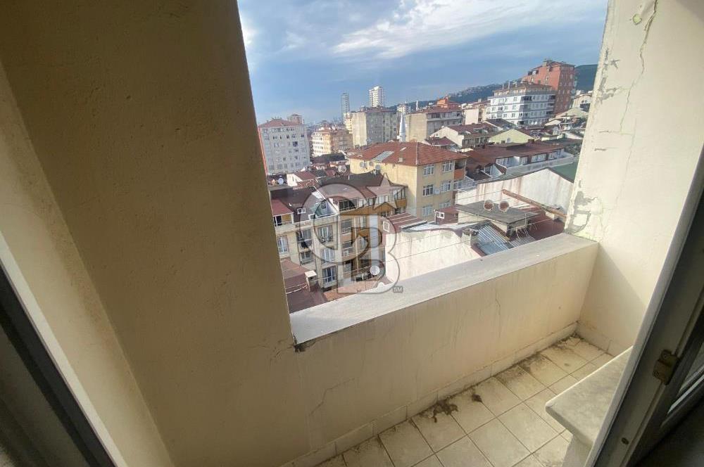 Maltepe Zümrütevler Canay Sokakta 2+1 Kiralık Daire