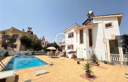 İskele Bahçeler Bölgesinde Satılık Havuzlu Villa !!!