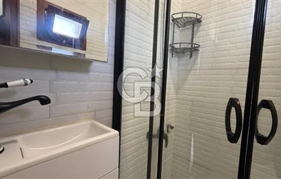 Sahile Yürüyüş Mesafesinde Bahçe İçinde Tripleks Köşe Villa