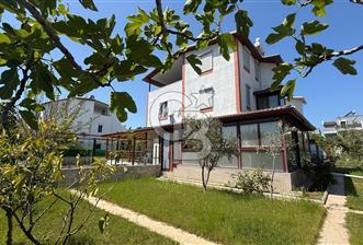 Sahile Yürüyüş Mesafesinde Bahçe İçinde Tripleks Köşe Villa - 3 - 346336