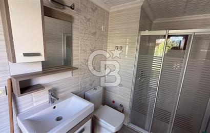 Sahile Yürüyüş Mesafesinde Bahçe İçinde Tripleks Köşe Villa