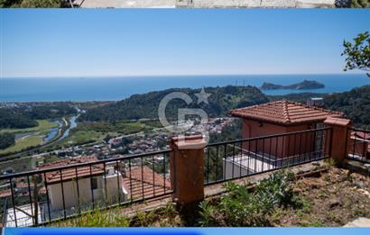 Sarıgerme'de Deniz Manzaralı Kiralık 3+1 Bahçe Tripleksi